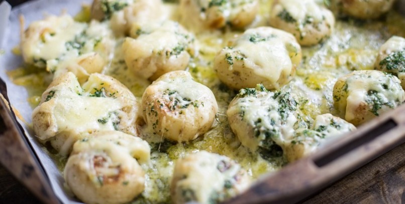 Cheesy Garlic Butter Potatoes Cheesy Garlic Butter Potatoes