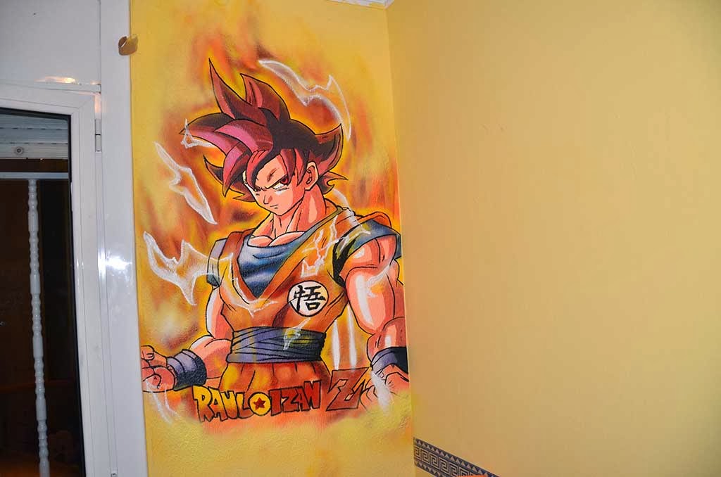  Graffiti mural Goku super saiyajin Dios