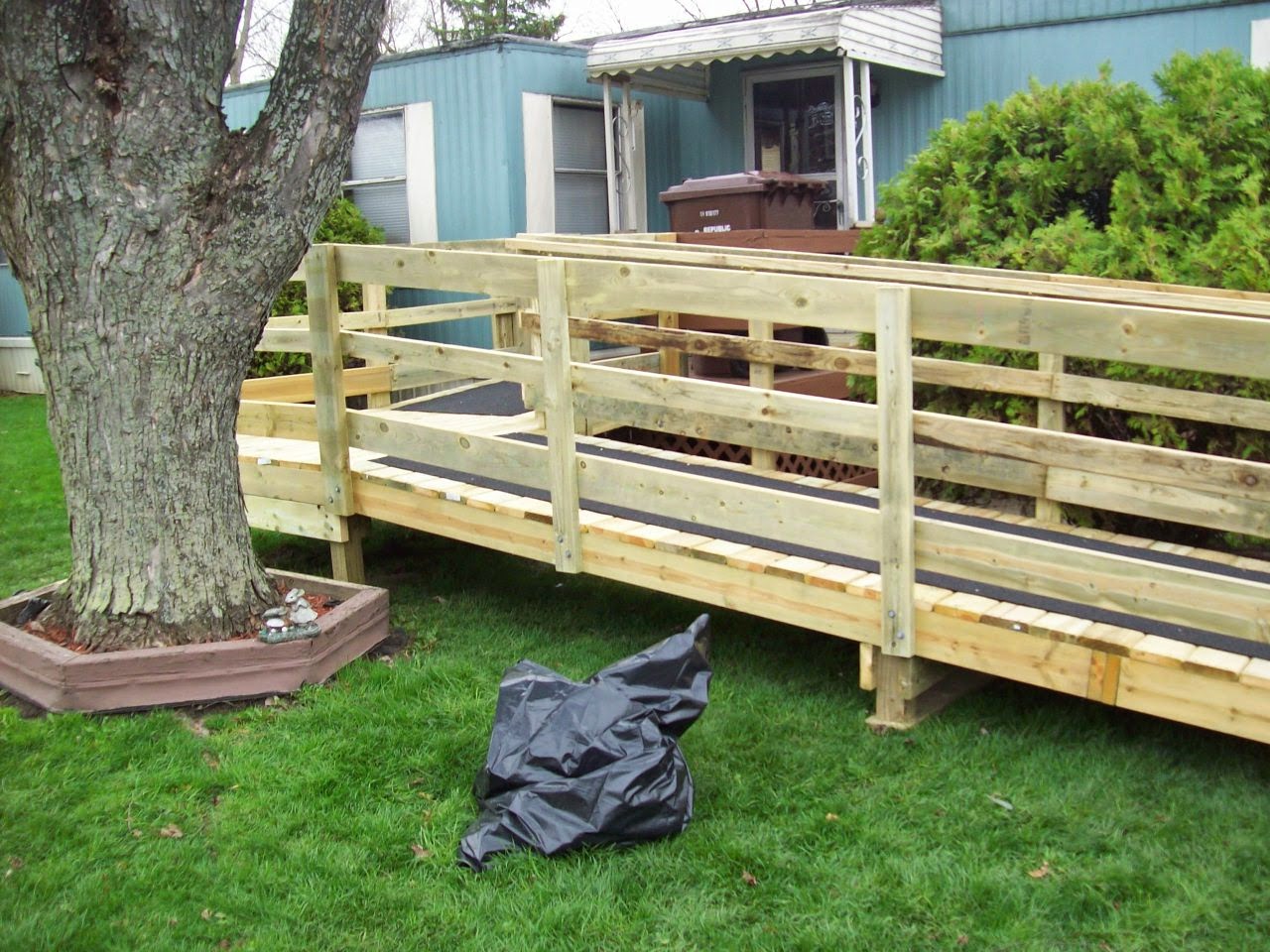 How To Build A Wheelchair Ramp Wheelchair Ramp Wooden - vrogue.co