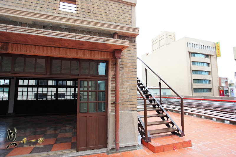 林百貨|營業開放時間 美食餐廳|台南古蹟景點|頂樓神社的百貨公司