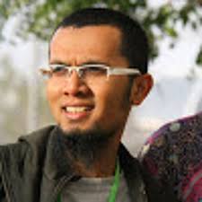 Biografi Ustad Hanan Attaki Pemuda Hijrah