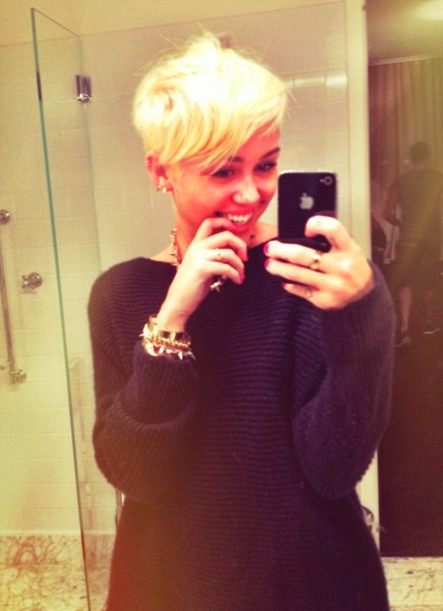 Miley Cyrus Pixie Haircut