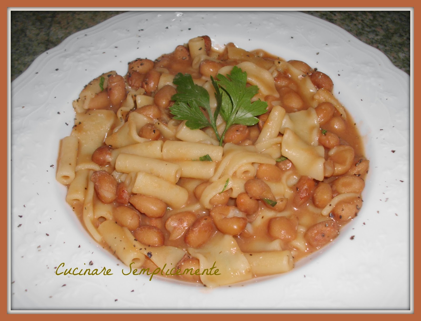 cucinare semplicemente past e fasul cu a past m'scat (pasta e fagioli