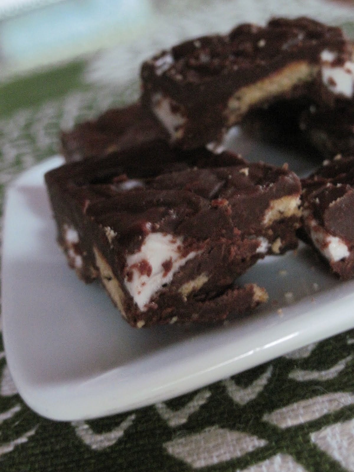 The Cook, The Dishwasher, and The Cookbooks "S'mores" Fudge