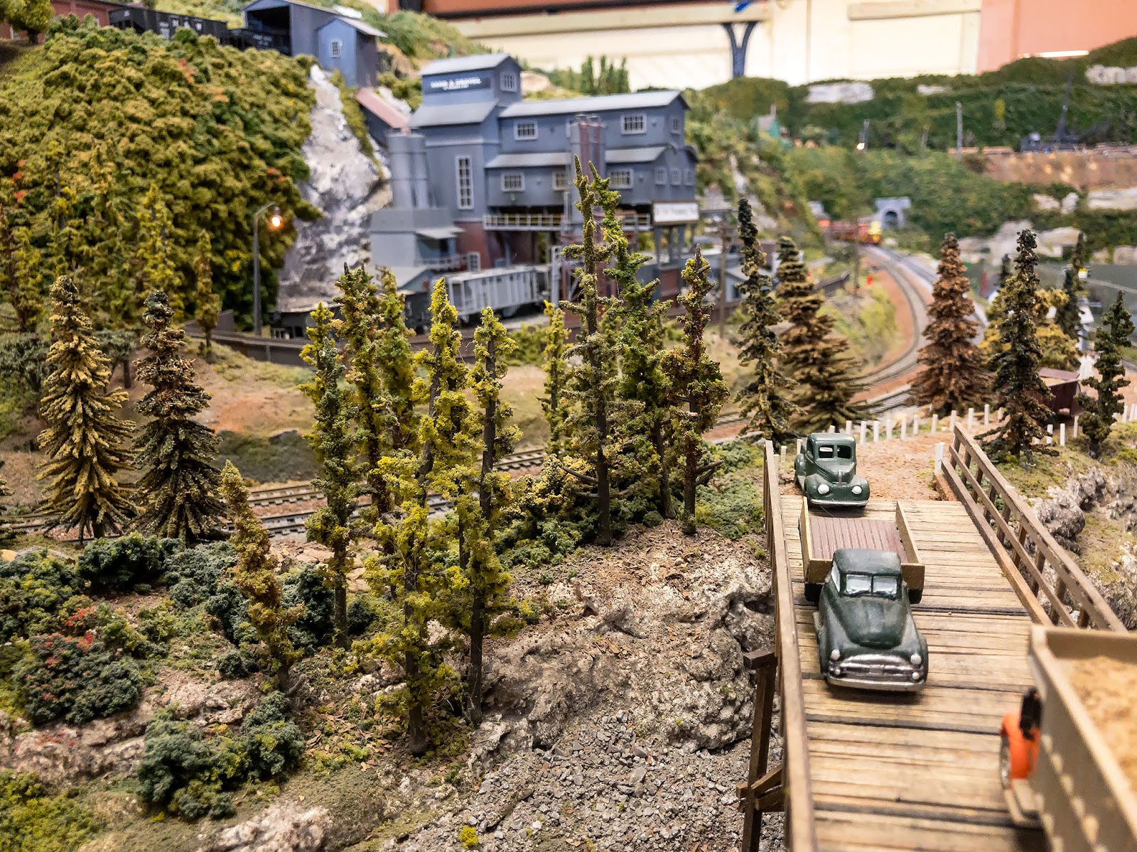 Bubba's Garage Apple Valley Model Railroad Club Open House