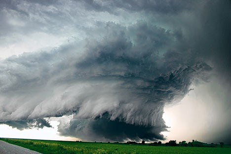 LA GOTA FRÍA: "METEOROLOGÍA: TORNADOS DEMOLEDORES EN MISSOURI ( U.S.A 