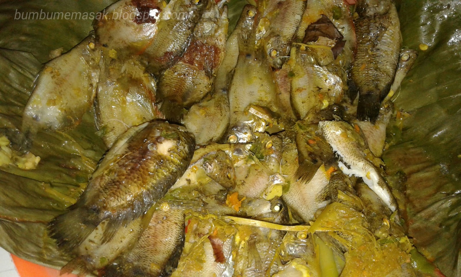 Cara membuat bumbu pepes ikan rawa serta Praktik - Bumbu Memasak