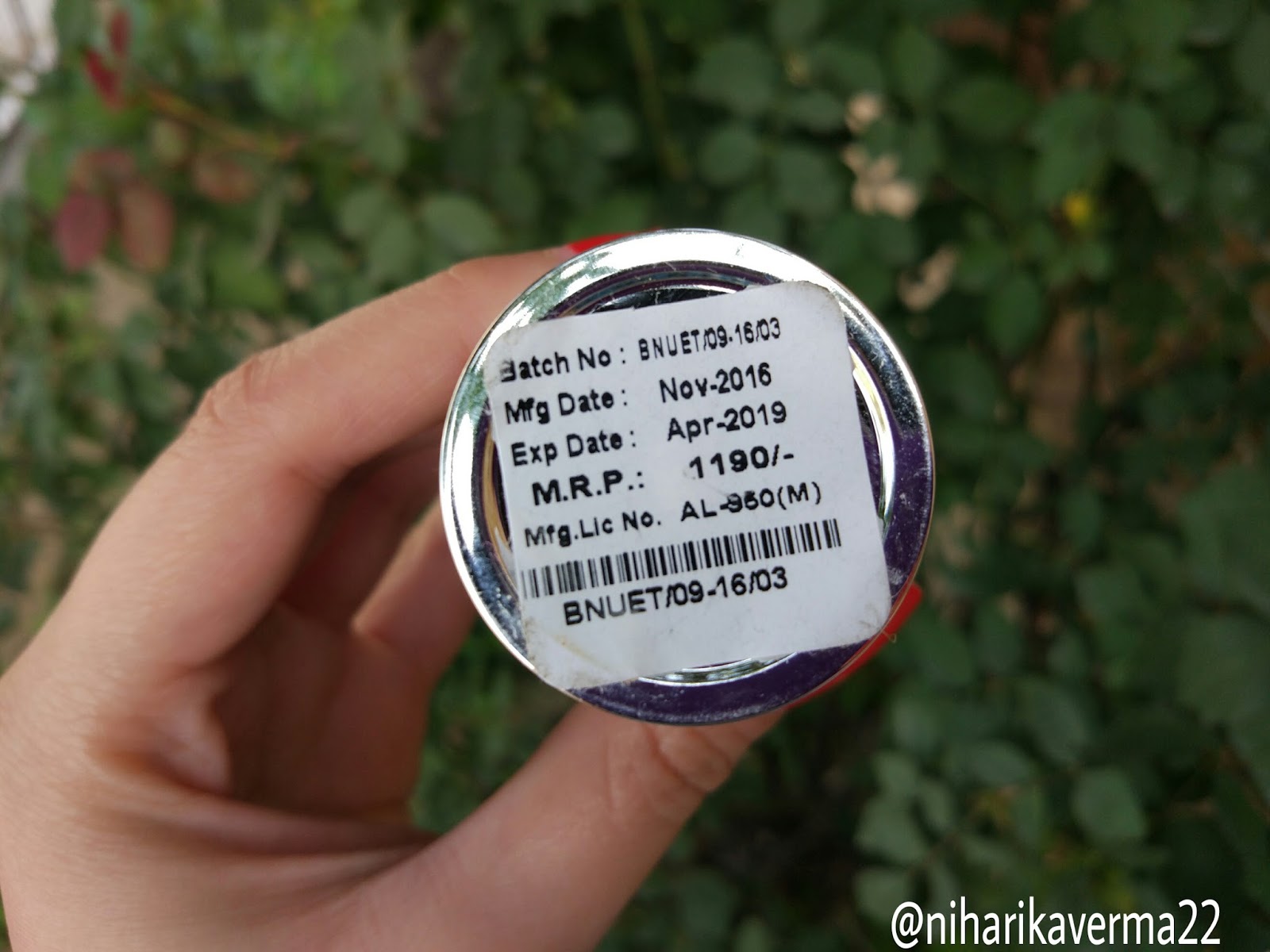 Roots & Herbs Under Eye Tailam with Brightening Nutmeg Natural, Vegan and Ayurvedic Product