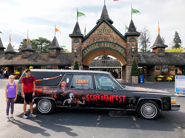 evan-and-lauren-s-cool-blog-10-9-17-screeemfest-at-canobie-lake-park
