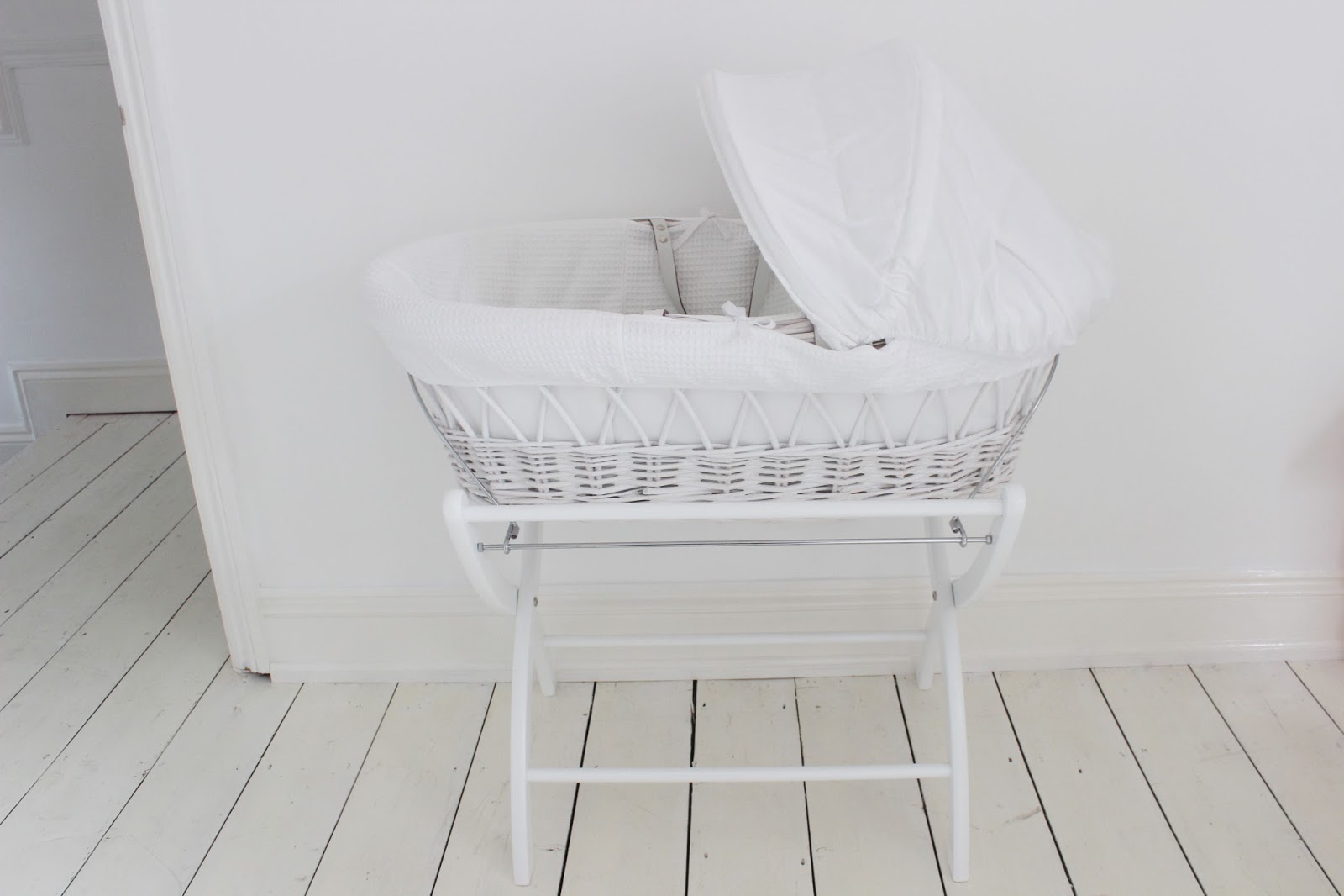 izziwotnot moses basket