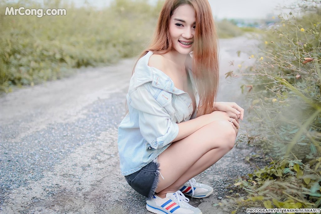 Tualek Orawan beautiful super hot boobs in outdoor photo series (17 pictures) photo 1-4