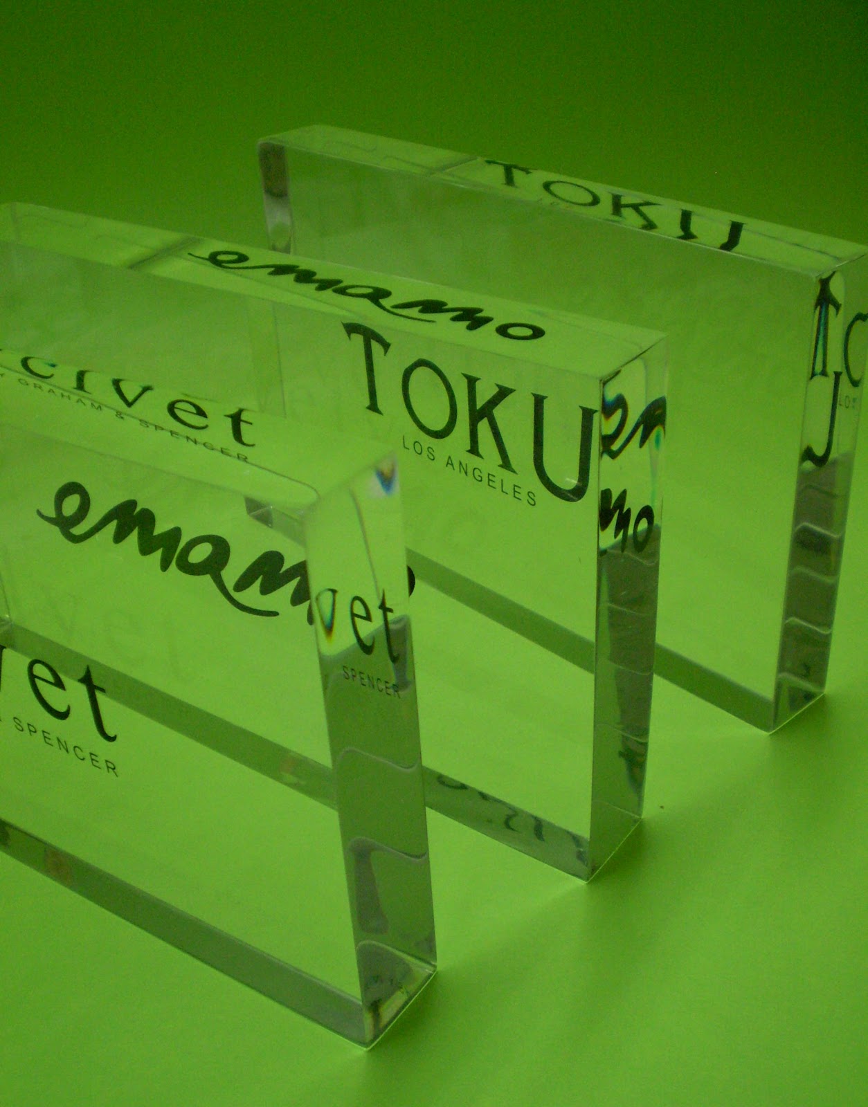 adSymbol Exclusive Gifts & Awards Plexiglass...ideas