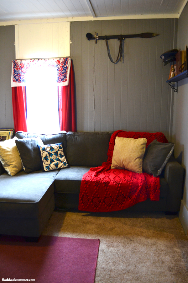 Flashback Summer: Our Living Room - vintage home decor