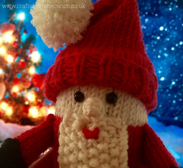Secret Surprise Santa - knitting pattern on Crafts from the Cwtch Blog