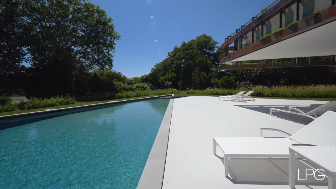 38 Interior Design Photos vs. 40 Sayres Path, Wainscott, NY Luxury Mansion Tour