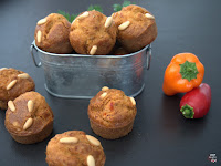 Muffins salados para el apertivo, de bacalao con pimientos y un toque picante