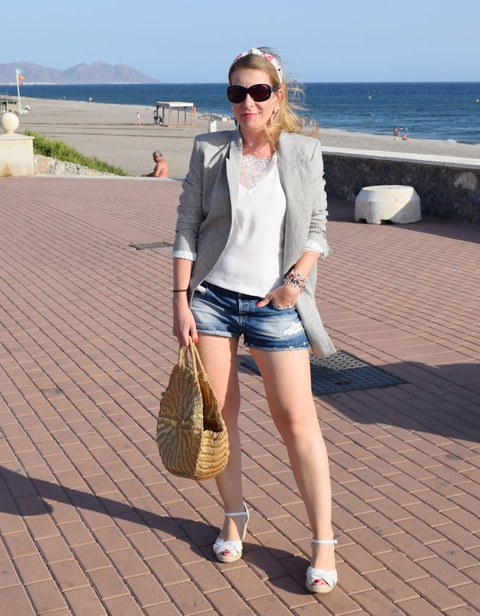 Buen_recurso_looks_Short_y_Blazer