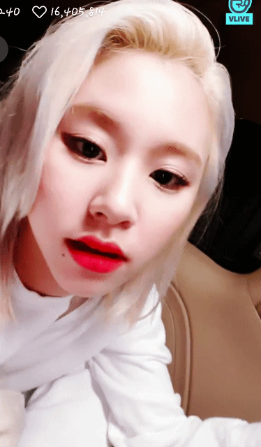 어제자 V앱 트와이스 나연 모모 다현 채영