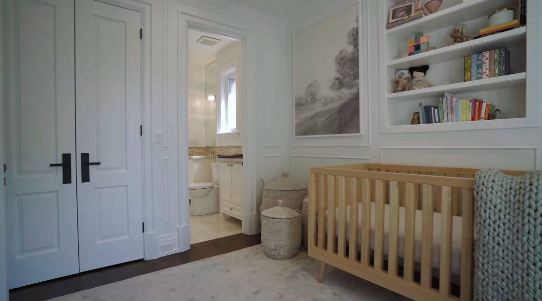 Tour 100 Snowdon Ave, Toronto vs. 43 Interior Design Photos