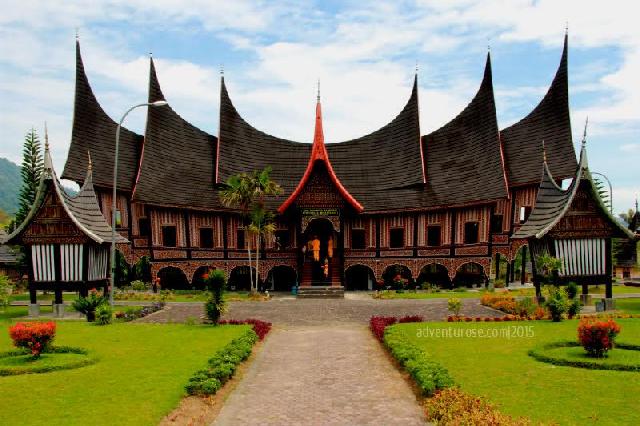 Get Rumah Adat Sumatera Barat Rumah Gadang Images