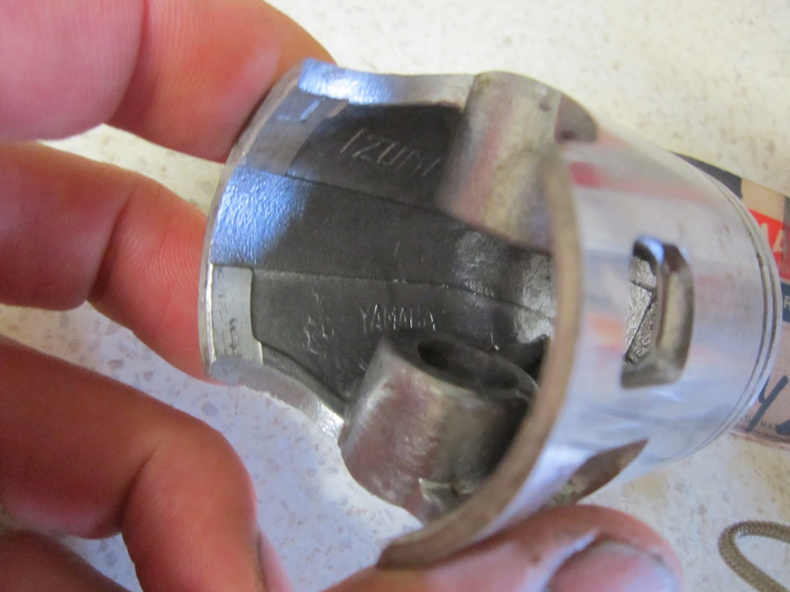 Restoration Yamaha LS3 1972 New piston with Keystone rings