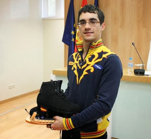 Хавьер Фернандес ну погоди