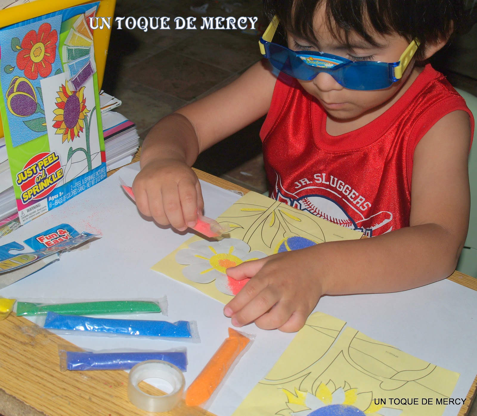 UN TOQUE DE MERCY CUADROS CON ARENA DE COLORES / REALIZADO POR MI NINO