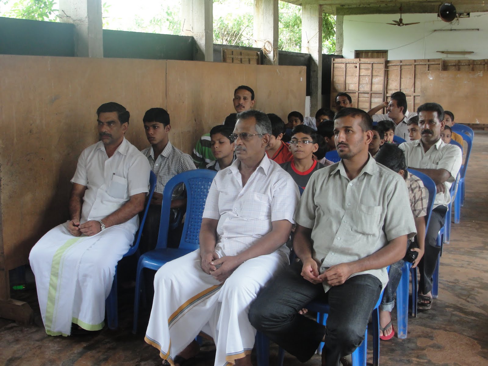 IRIKKUR KANHIRODE NEWS