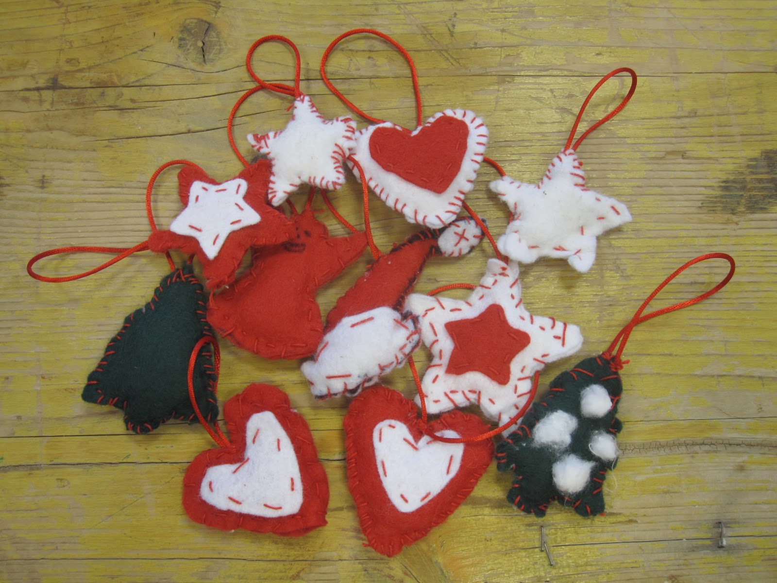 EMPREINTE CREATIVE Déco de Noël en feutrine et au pastel