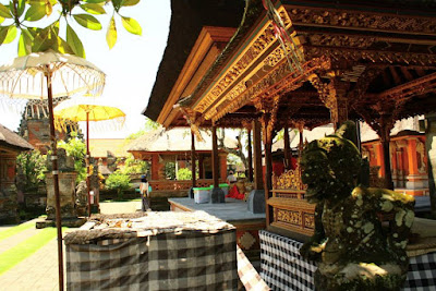 Offering table at Pura Dasar Batuan Bali