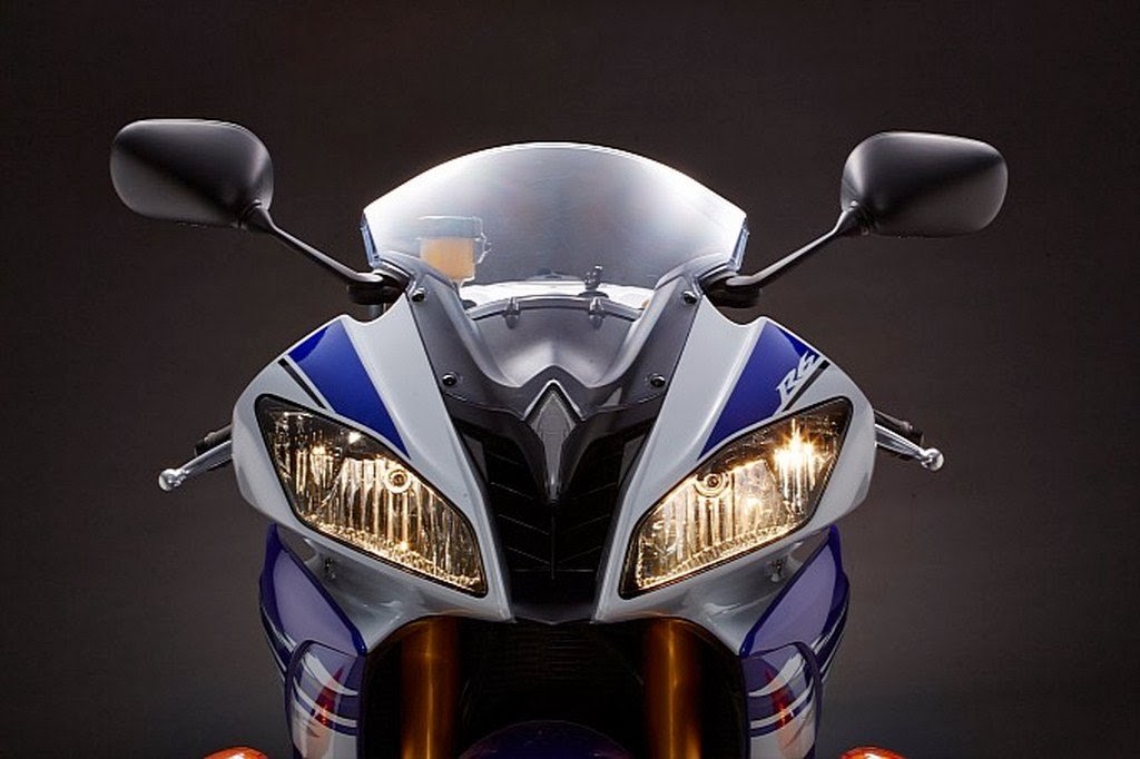 Fast Bikes: Yamaha YZF-R6 2014 Nice Pictures