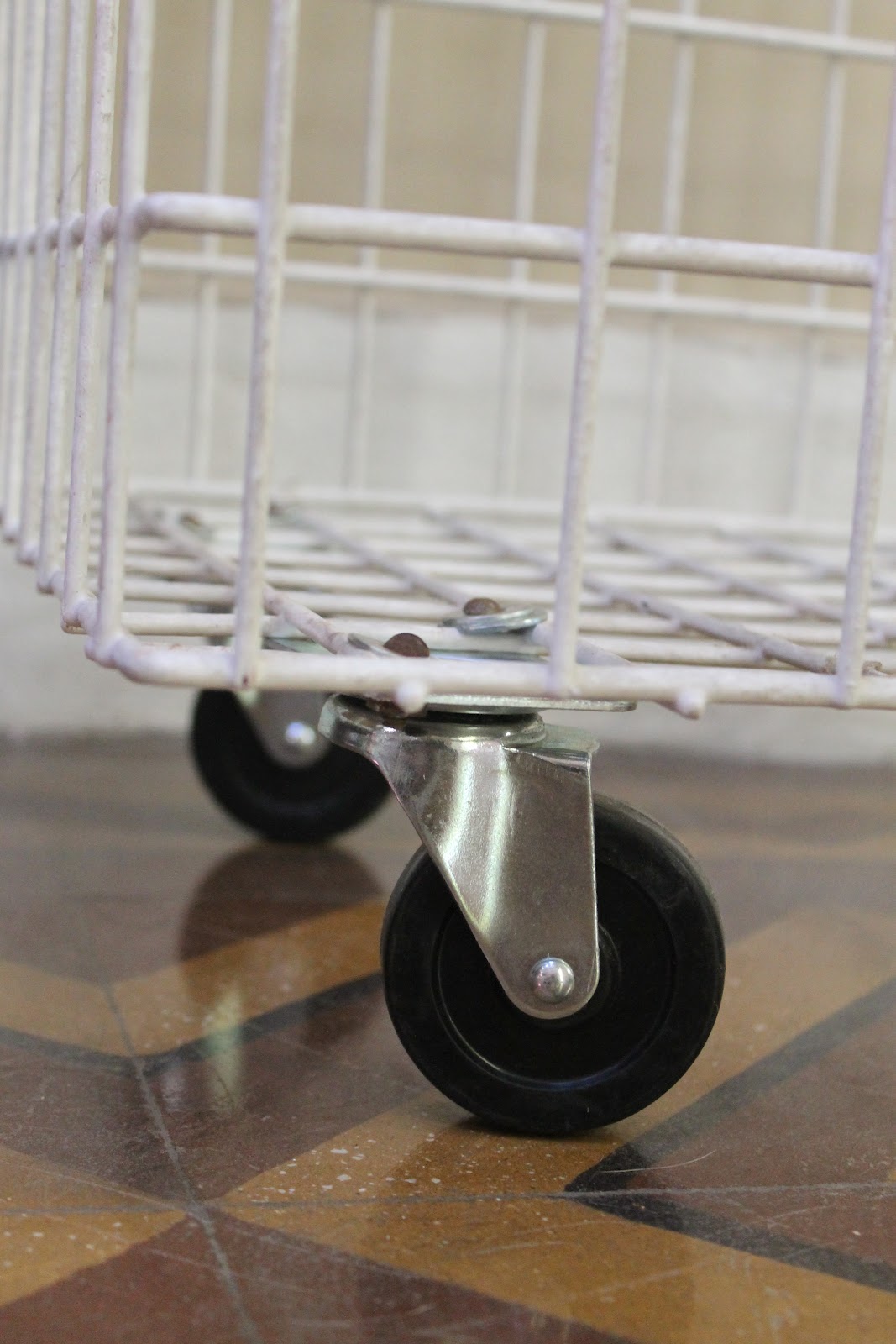 Canasto con ruedas: Deco Marce Tienda