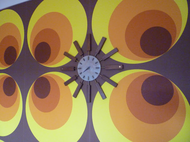 1969 atomic clock via lovebirds vintage