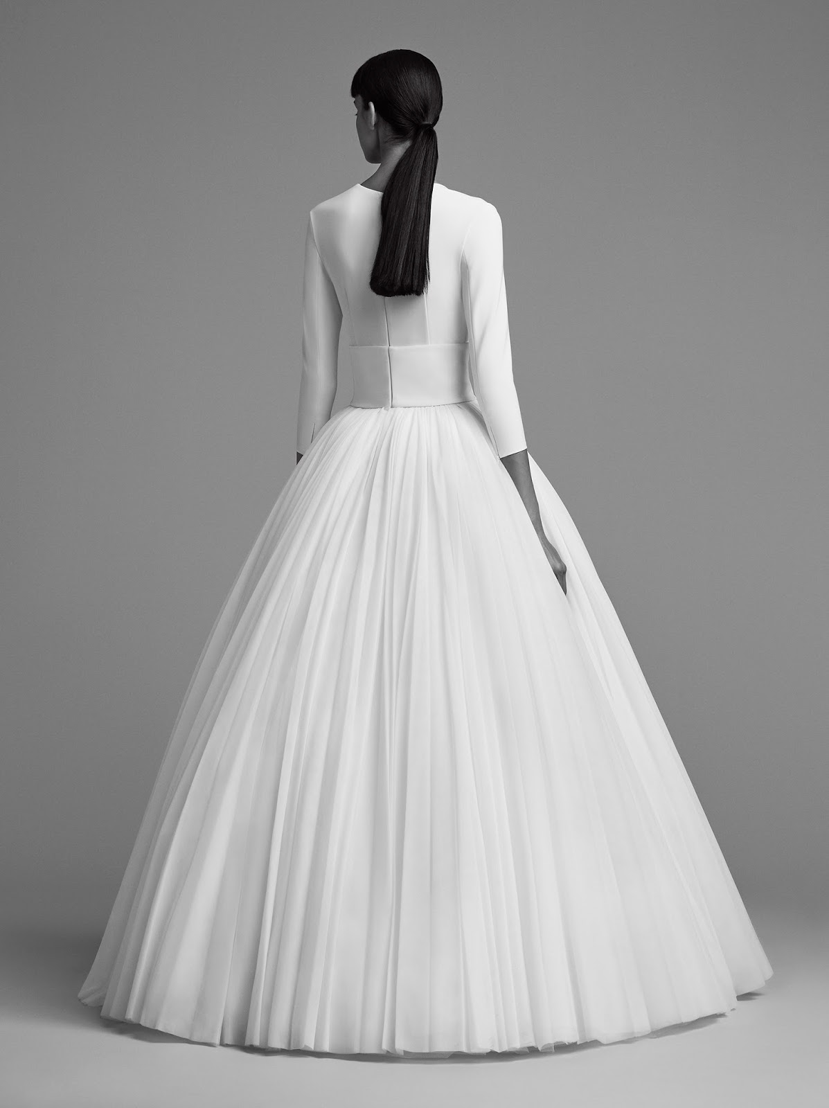 Simply Exquisite Bridal Collection: Viktor and Rolf