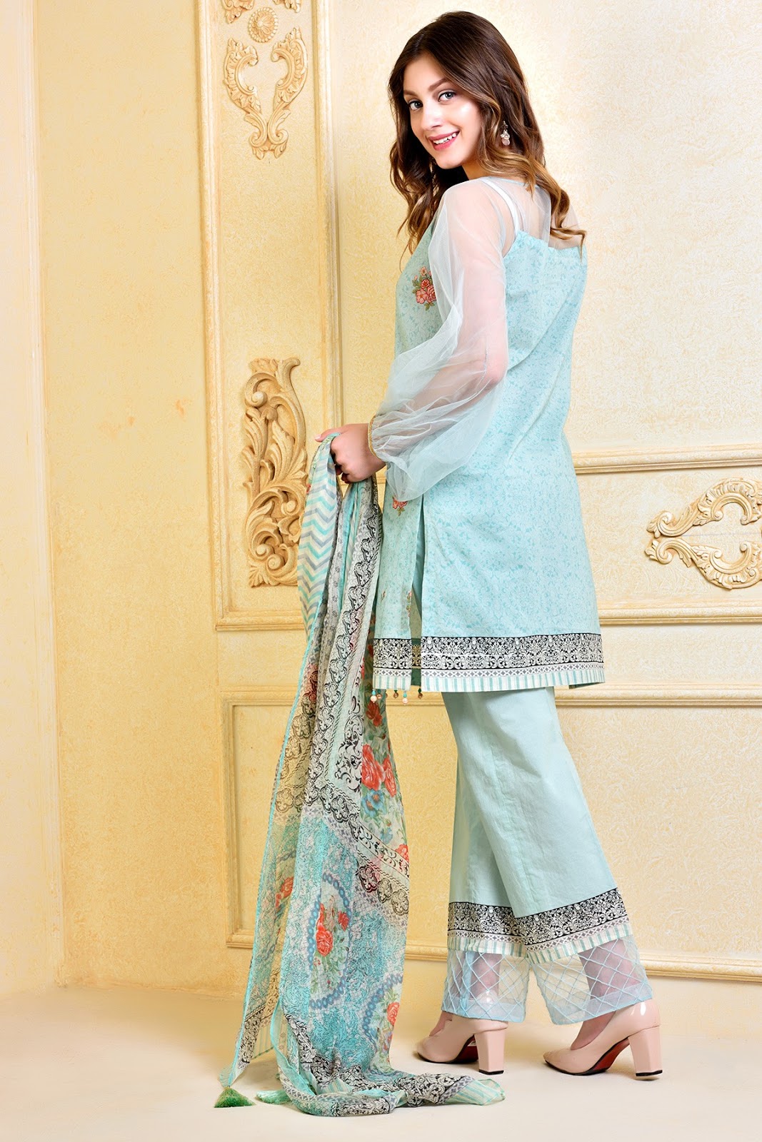 Kayseria Fabric Collection 2017 FABRIC 2165 (3PC) with model Neha Rajpoot