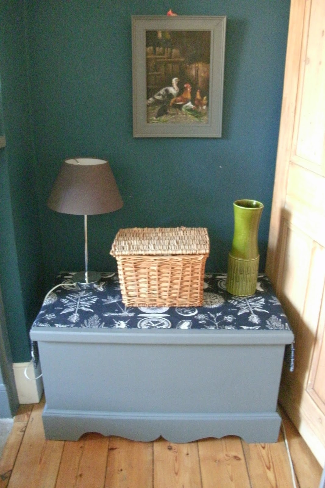 johnnyjumpsup Project 52 Week 18 Painting a Pine Blanket Box