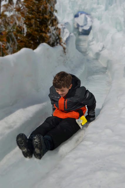 Kids activities at Ice Castle