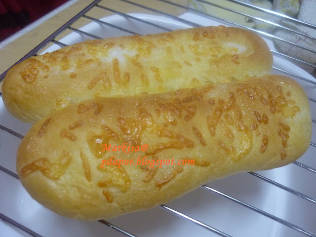 BAKED BY CIK TA: ASAS ROTI - ROTI KEJU