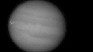 objeto impacta contra jupiter