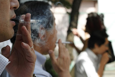 Should Non-Smokers Get Extra Paid Leave For Not Taking Smoke Breaks At Work?