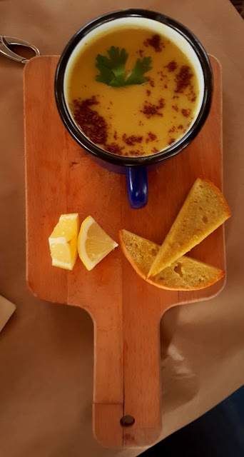 food blogger dubai healthy vegan lentil soup