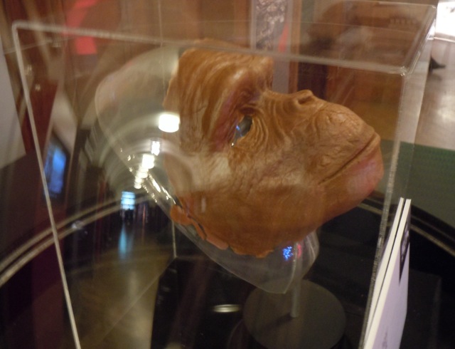 2001 prosthetic ape mask