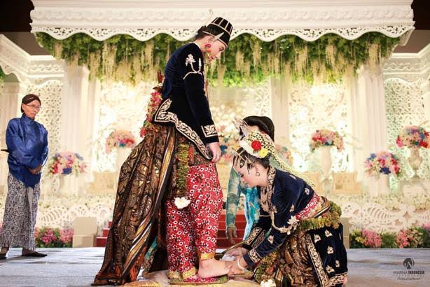 pakaian manten adat jawa 