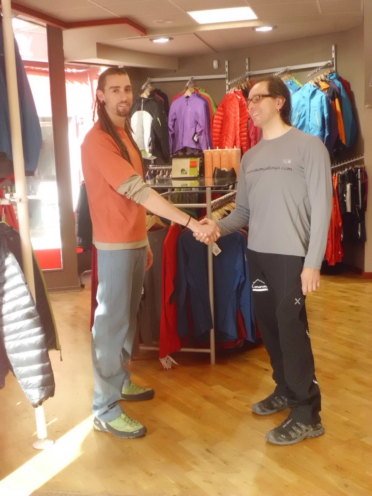 Climbasana. The Mountain Guides in Barcelona : Camarasa Sabadell Climbasana. The Mountain Guides in Barcelona : Camarasa Sabadell