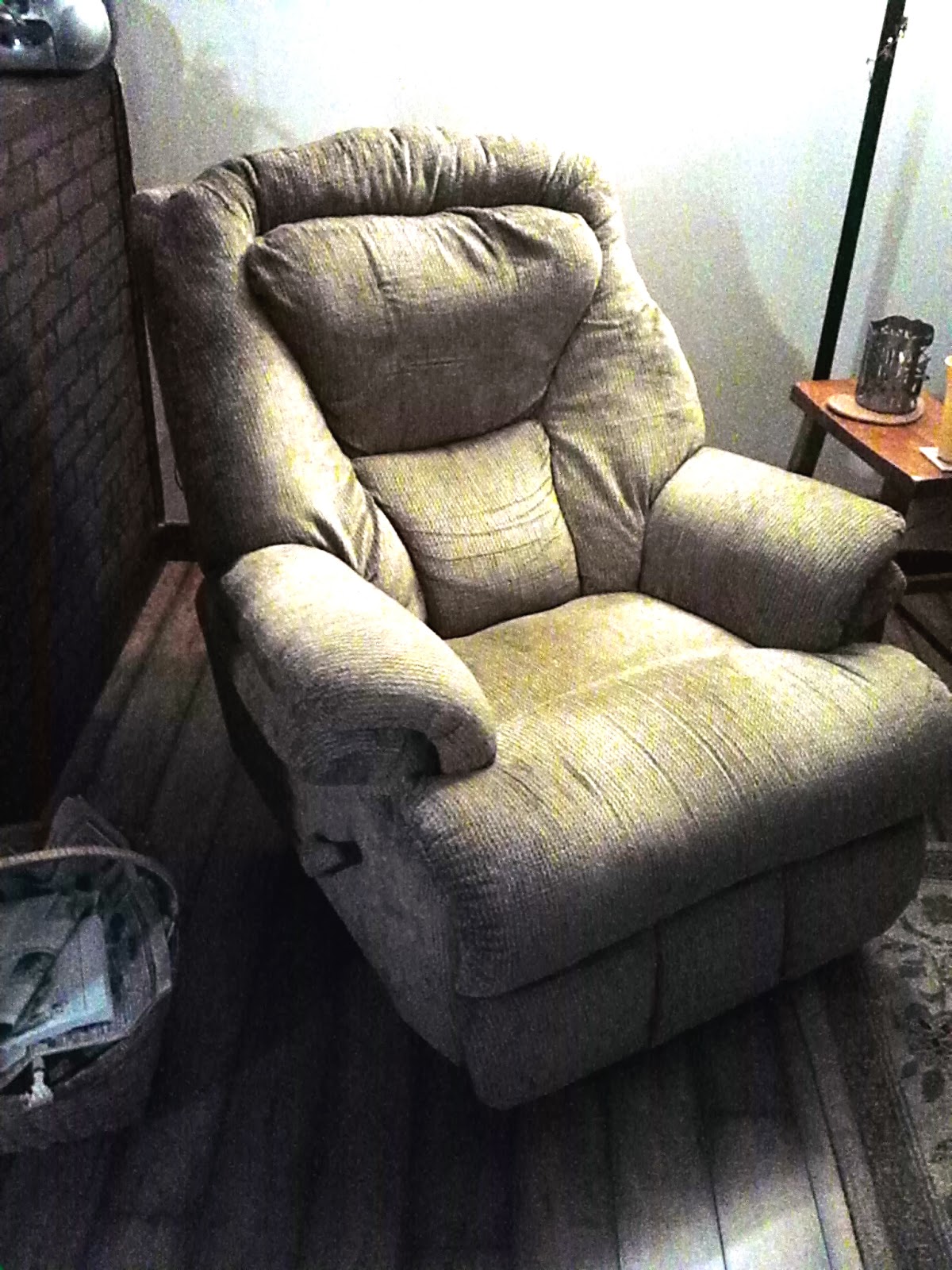 Putnamania Best recliner ever evidence = immediate snores!