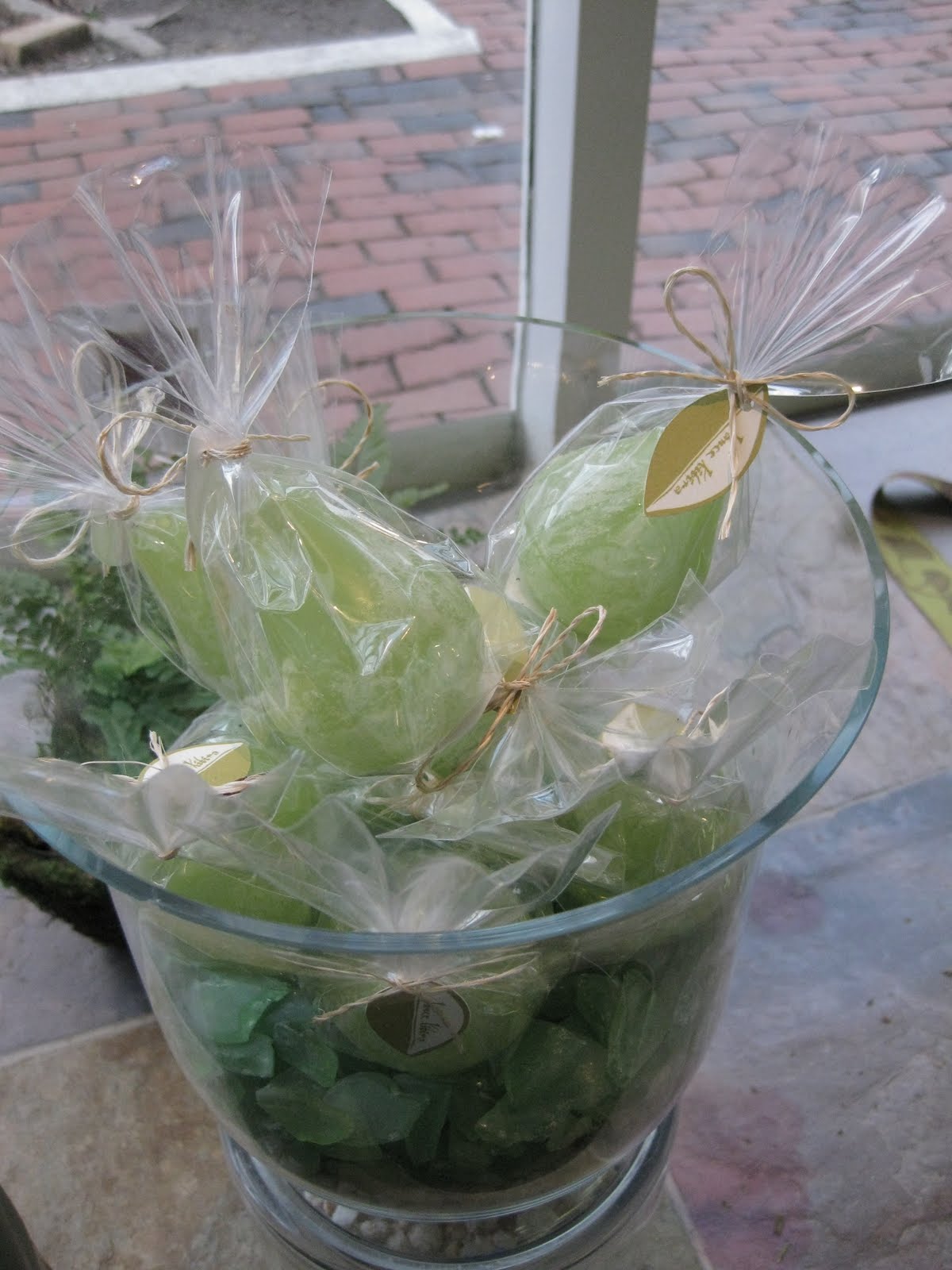 Helen Olivia Flowers Products