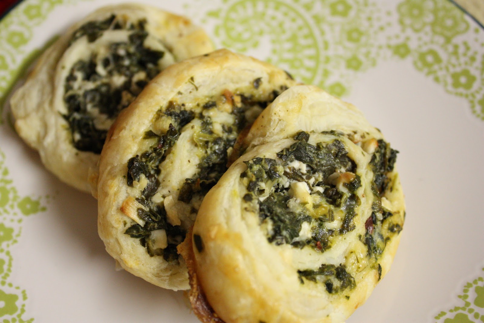 Two Minds Cook Alike Spinach Cheese Rolls