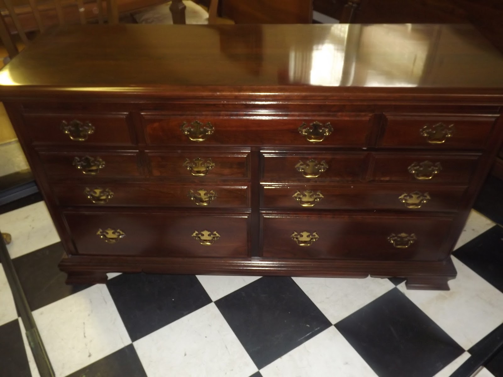 Mountain View Furniture