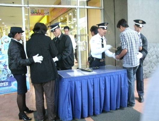 mall security guard