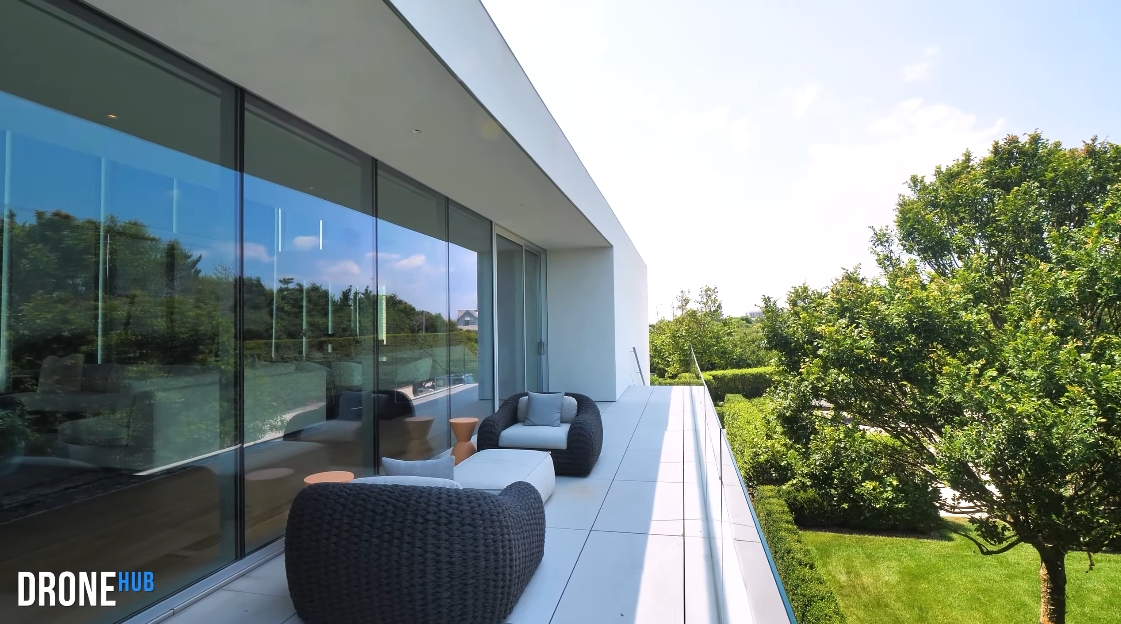 61 Interior Design Photos vs. 115 Beach Ln, Wainscott, NY Mansion Tour